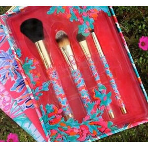 Lilly Pulitzer Makeup Brush Set